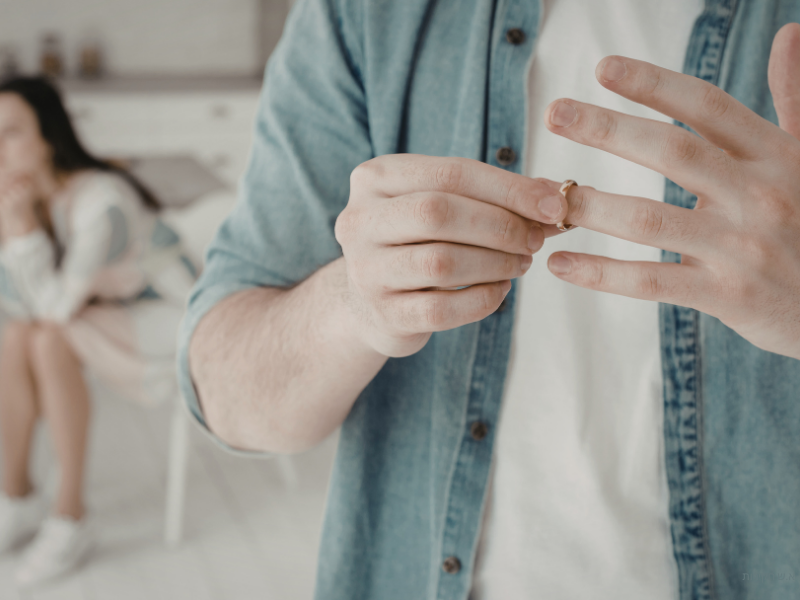 חקירות גירושין